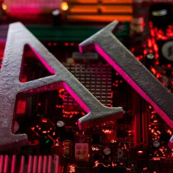 هل اقتربنا من سيناريوهات انفجار الذكاء الاصطناعي؟