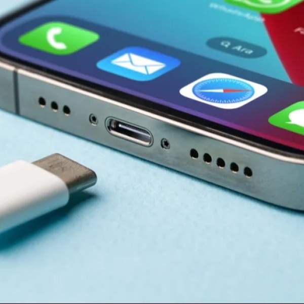 آبل تطلق ميزة الطاقة التكيفية لإطالة عمر بطارية الآيفون باستخدام الذكاء الاصطناعي