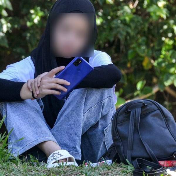 علّموا أطفالكم كيفية التعامل الرقمي مع الأحداث خلال النزوح