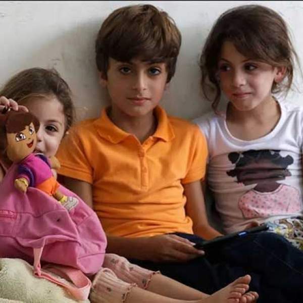 كيف نساعد الأطفال في التكيّف مع صدمات الحرب؟