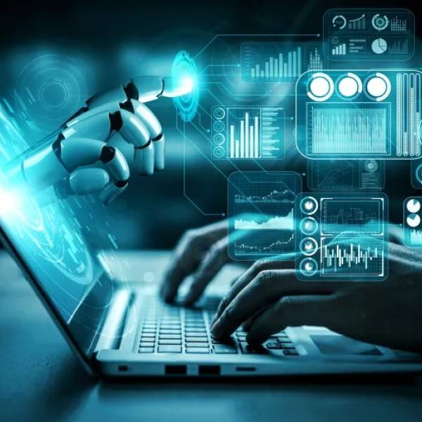 من تتبع المستخدمين إلى اختراق أجهزتهم.. الوجه الخفي للإعلانات الرقمية