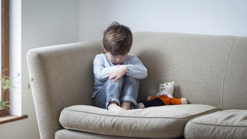 من عمر 3 سنوات.. طفلك ليس بمنأى عن الاكتئاب، وهذه أبرز الأعراض