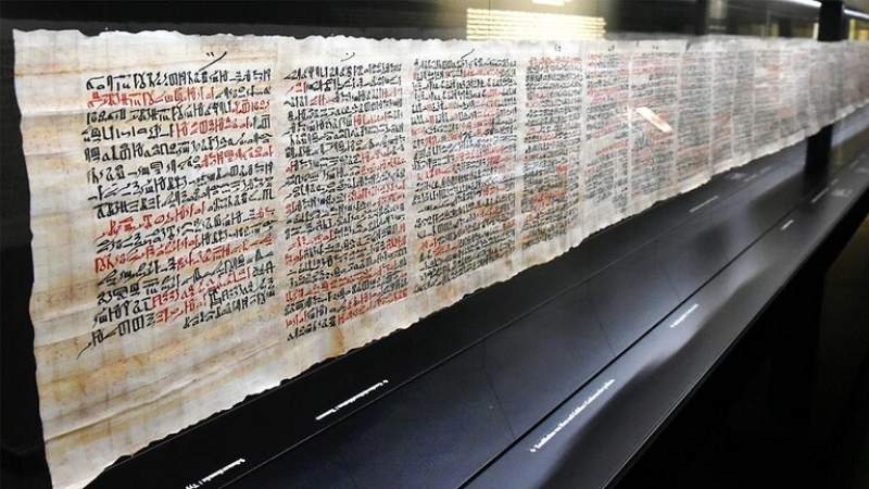 بمساعدة الذكاء الاصطناعي الروسي.. فكّ شيفرة مخطوطات مصريّة قديمة