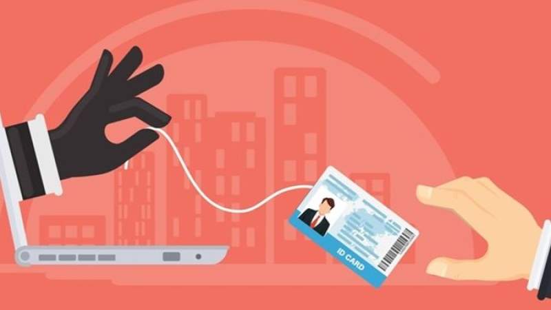 ما العمل عند سرقة الهوية على الإنترنت؟